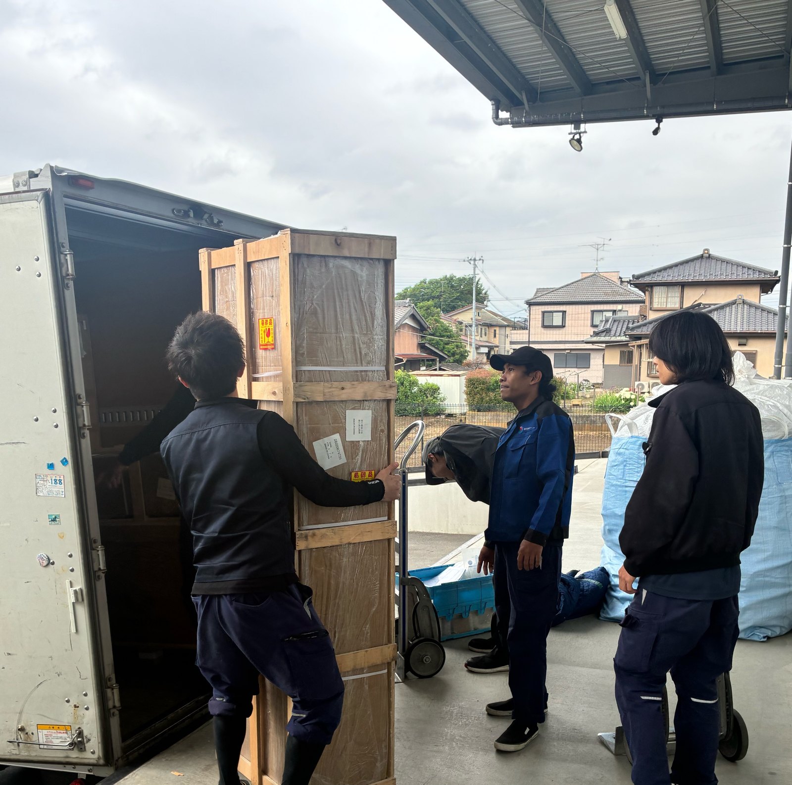 お客様宅への配送・搬入